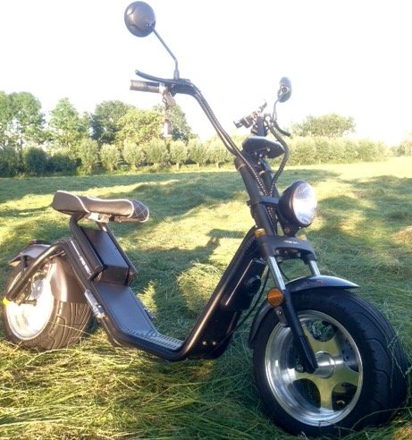 E-Scooter huren in Vaassen, - Koffie- en Theehuys 'De Korenmolen'